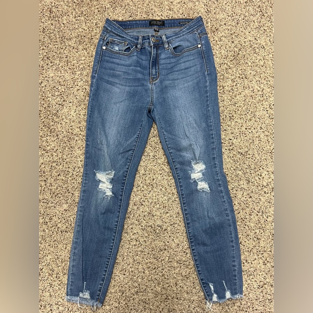 Judy Blue Distressed Skinny Jeans